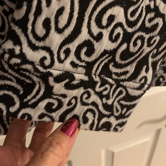 Rafael Sport Women's 1X Long Sleeve Full Zip Black & White Light Jacket - Picture 4 of 9